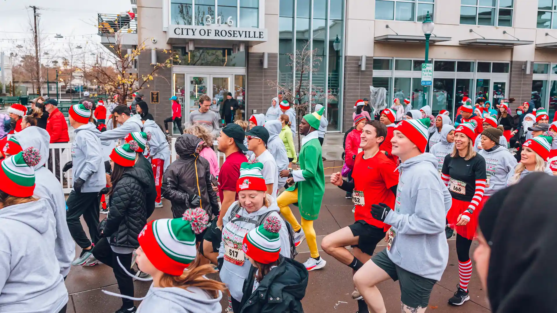 Santa Hustle – Roseville Half Marathon & 5k in Roseville, CA